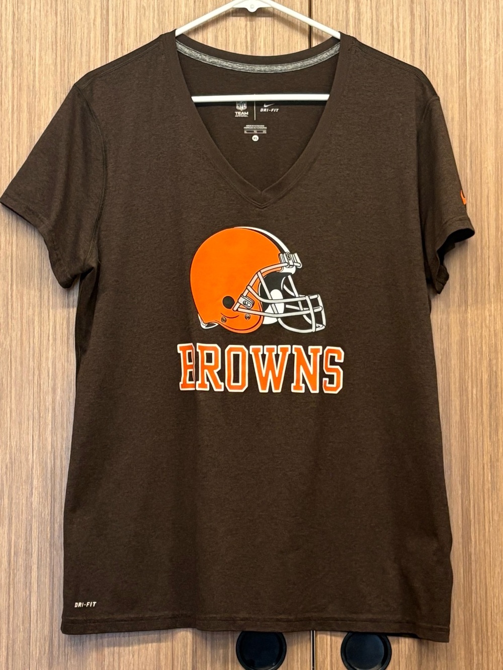 NFL Browns Women's V-Neck Tee